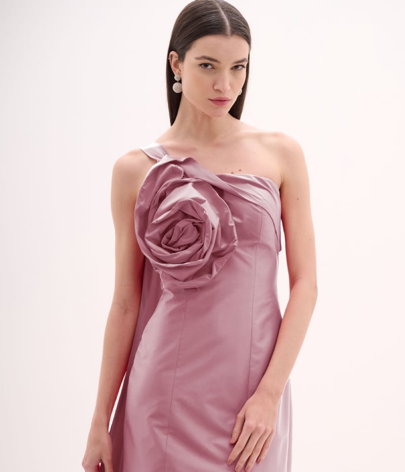 Vestido de festa ombro único com rosa