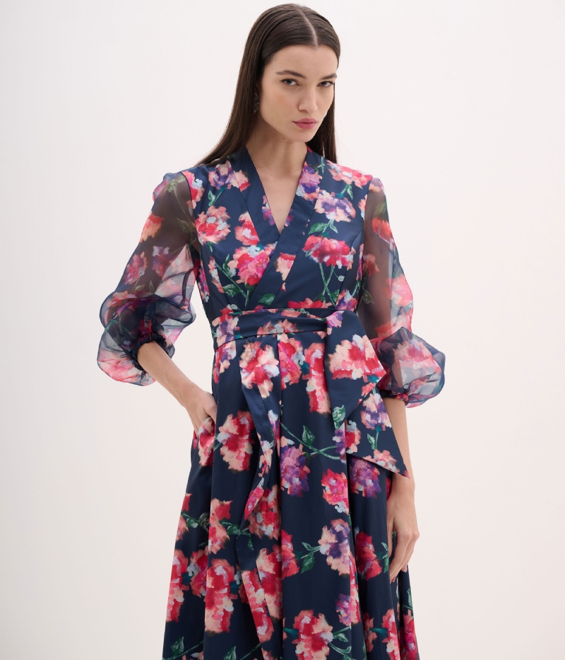 Vestido de festa transpassado estampado