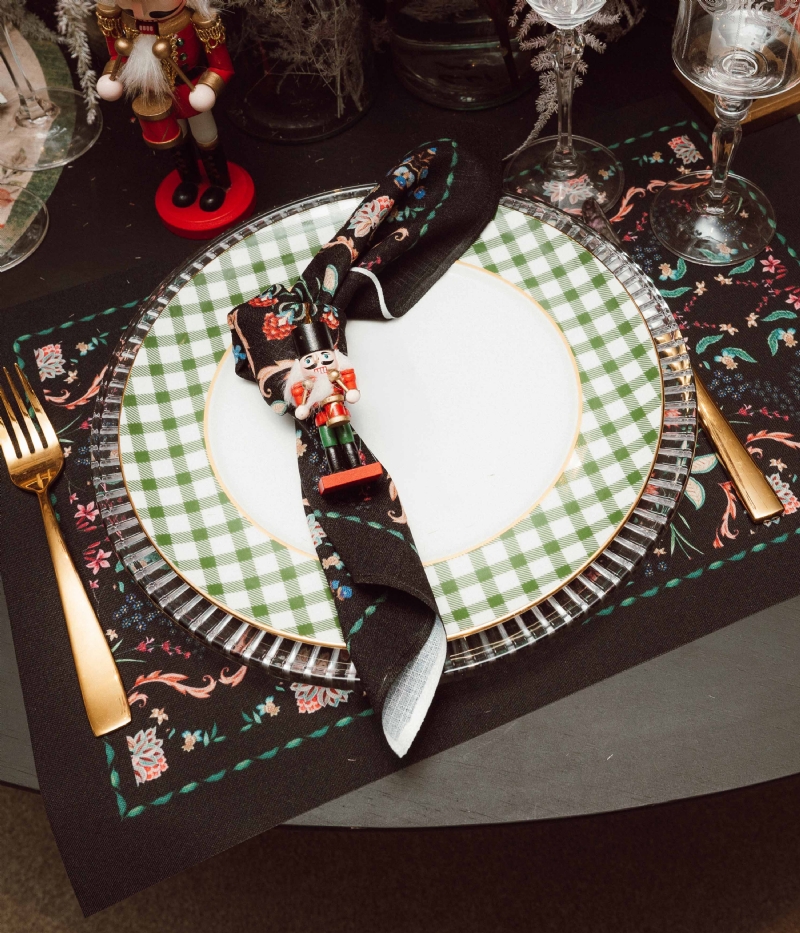 Kit 4 com: 4 jogos americanos + 4 guardanapos color