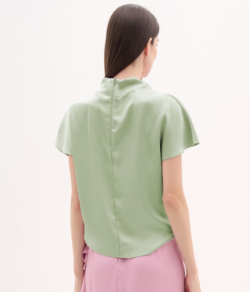 Blusa de cetim gola