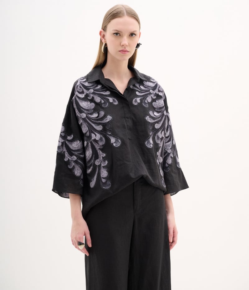 Conjunto de linho com arabesco
