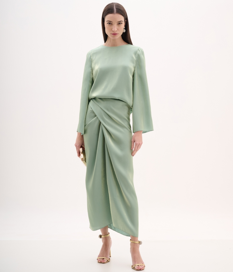 Conjunto de festa com saia midi envelope