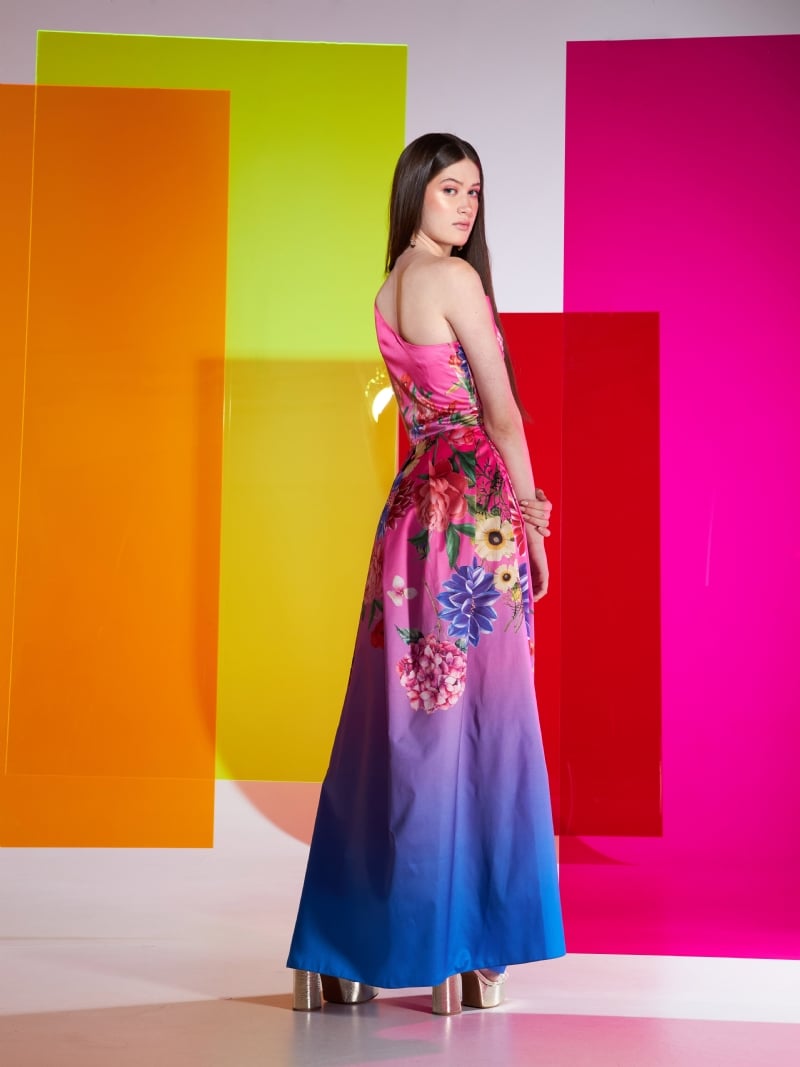Vestido com decote assimétrico e estampa exclusiva em tafetá