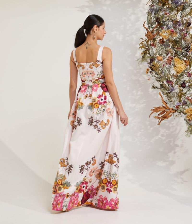 Vestido estampado com faixa