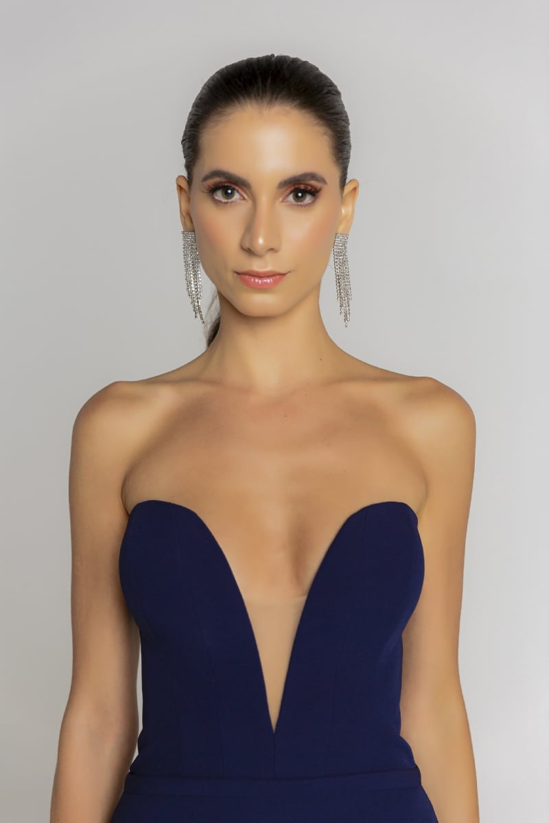 Vestido de festa sem alça decote coração e cauda