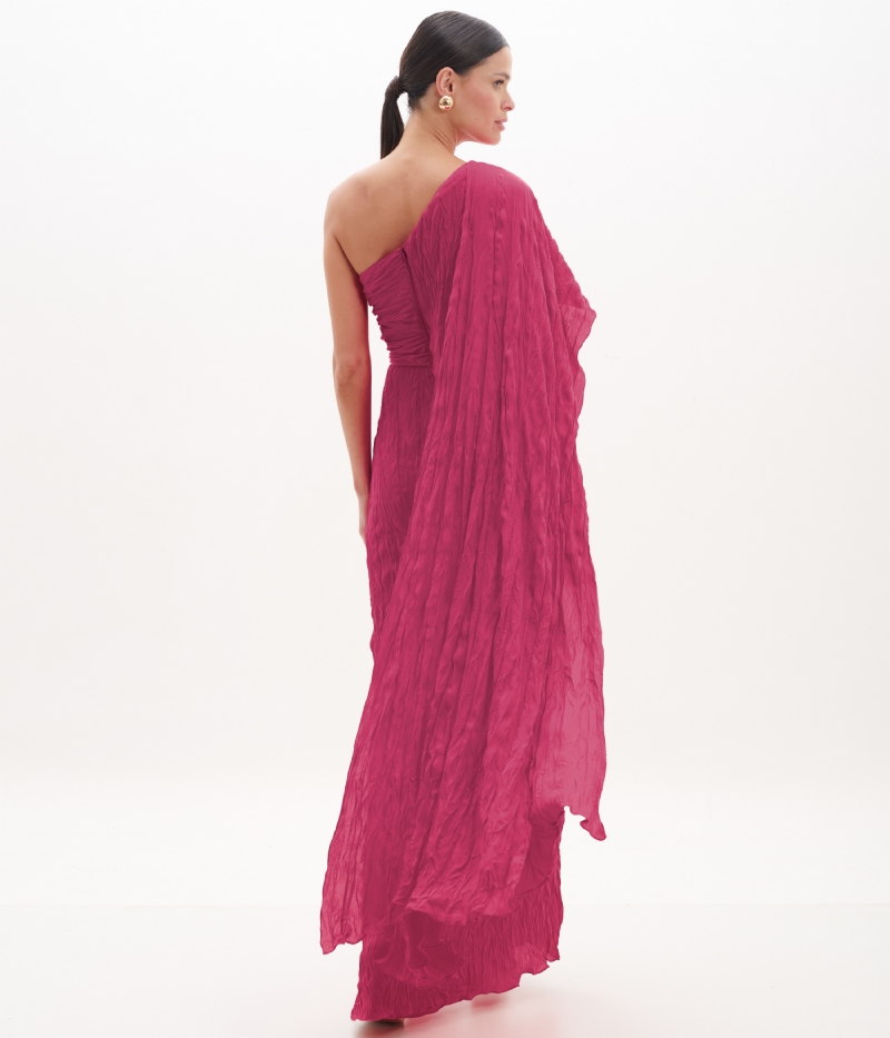 Vestido de festa longo coral com um ombro só e fenda