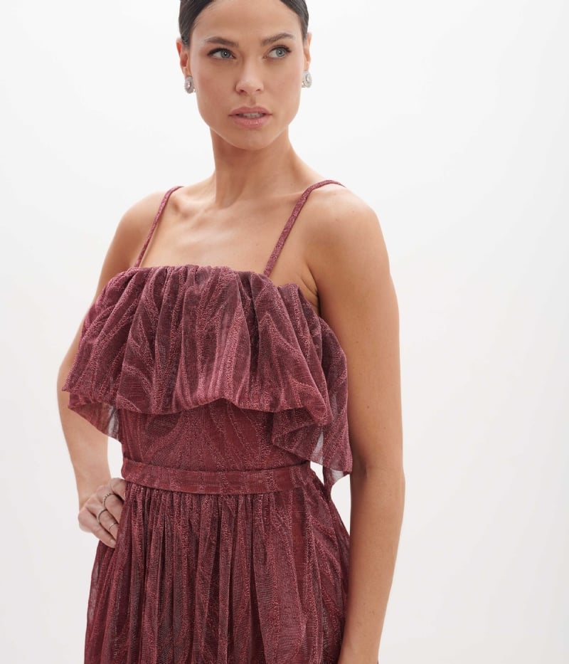Vestido em lurex devorée com saia franzida e babado no decote