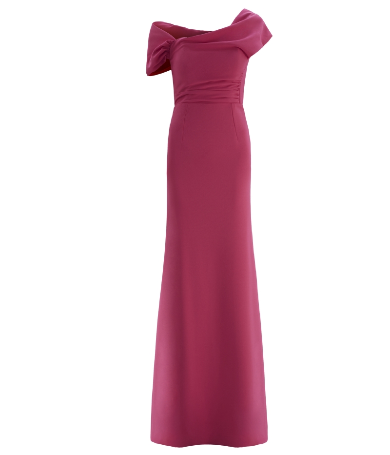 Vestido em malha crepe com assimetria no decote