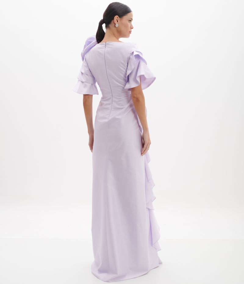 Vestido de festa longo lavanda com manga estruturada e babados