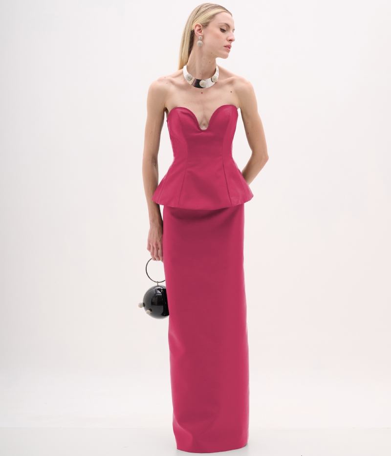 Conjunto de festa longo preto tomara que caia com peplum