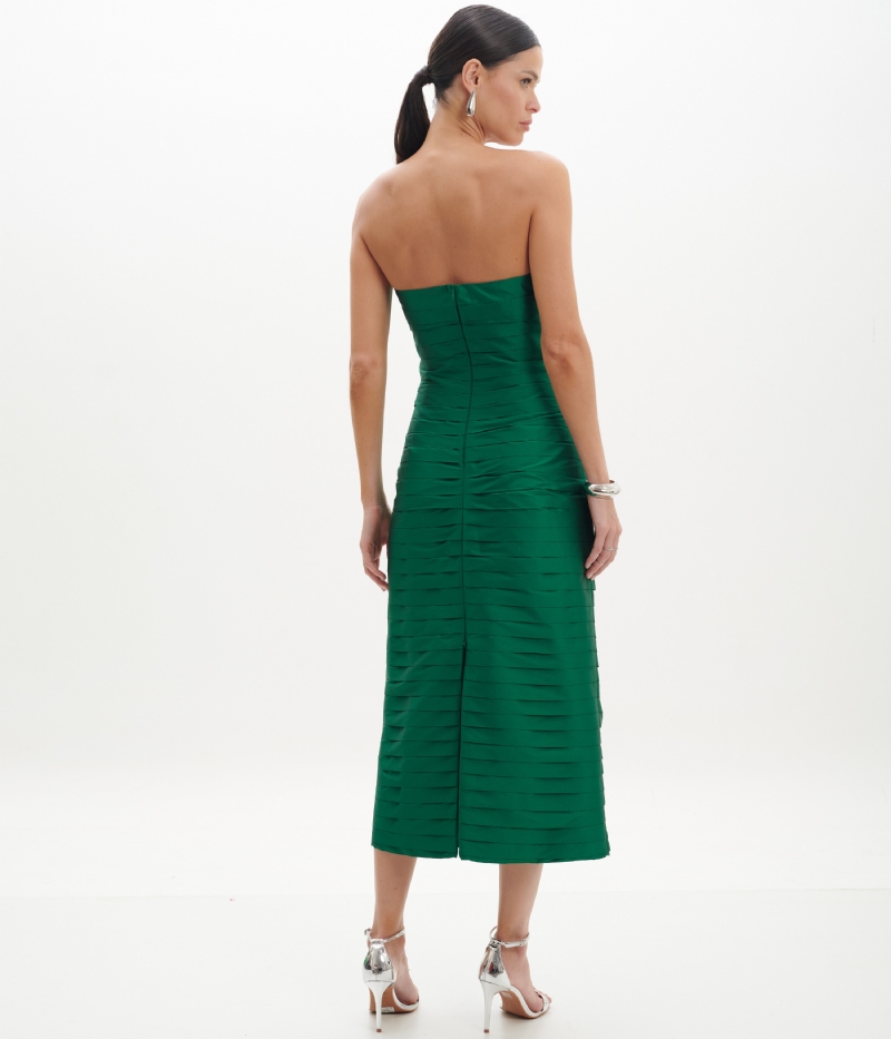 Vestido de festa midi verde esmeralda em tafetá tomara que caia drapeado