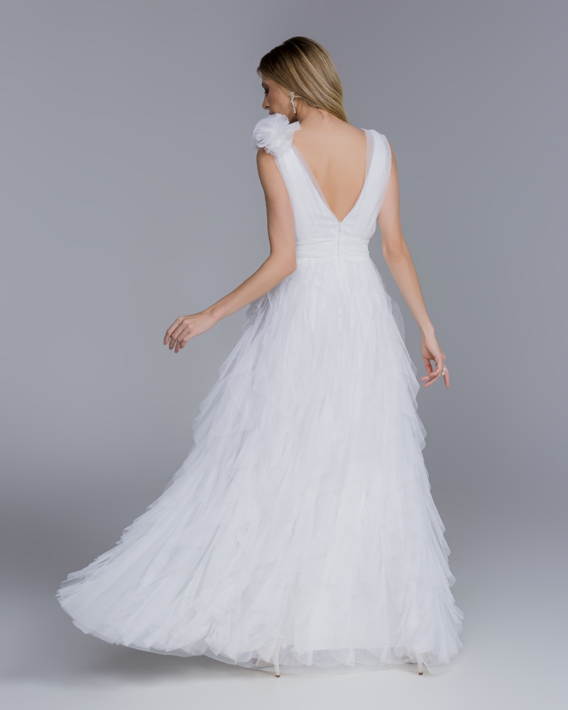 Vestido de Noiva com decote em V e saia de tule em camadas