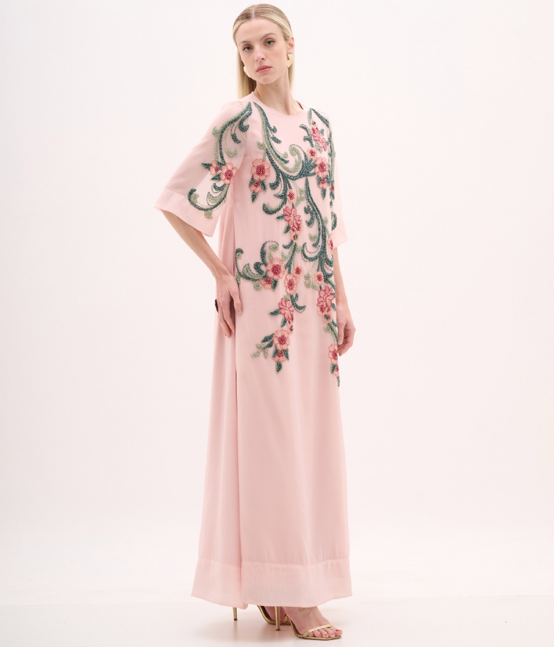 Vestido longo em organza com bordados florais