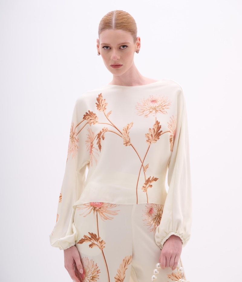 Conjunto em Cetim com Estampa Floral Artística