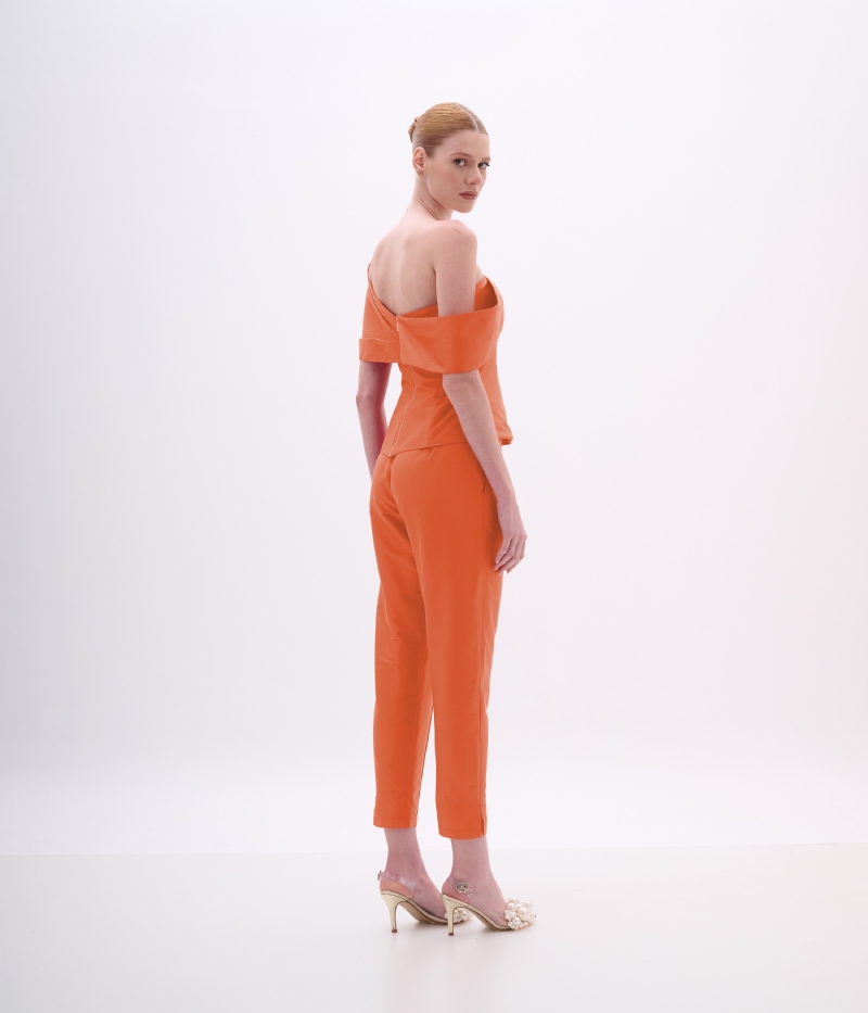 Calça de alfaiataria feminina em tafetá