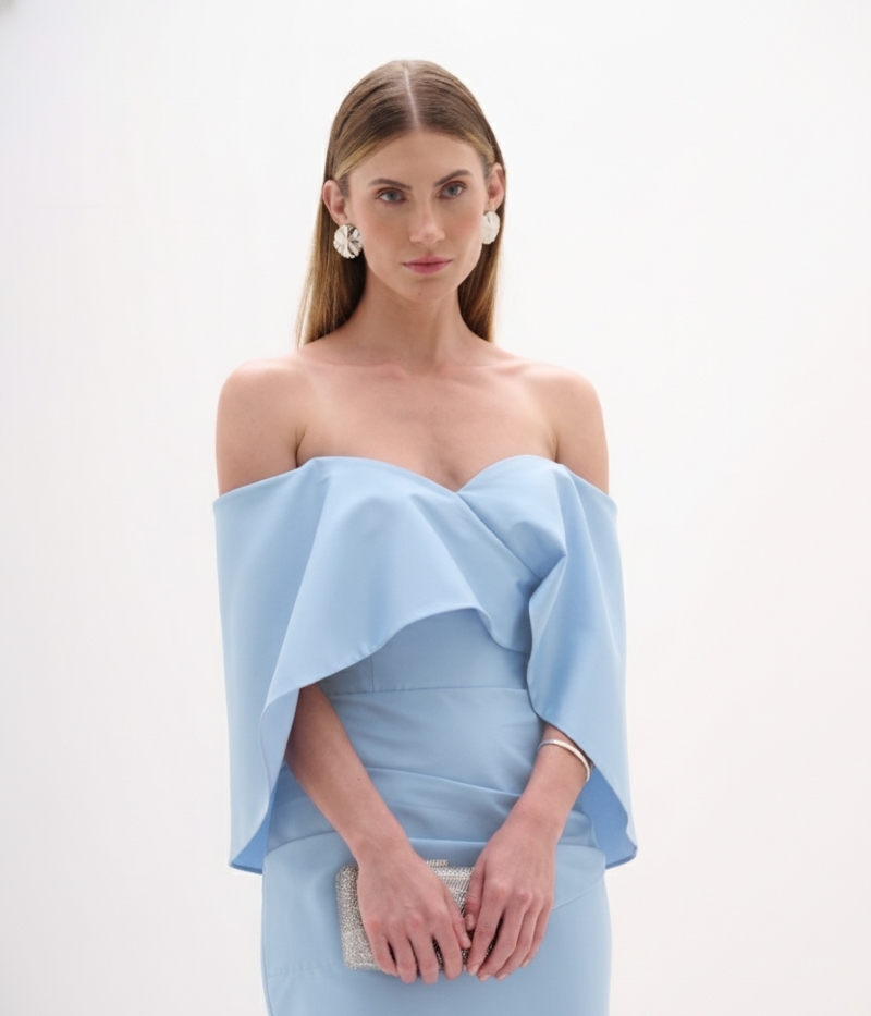 Vestido longo em tafetá azul ombro a ombro com babado estruturado