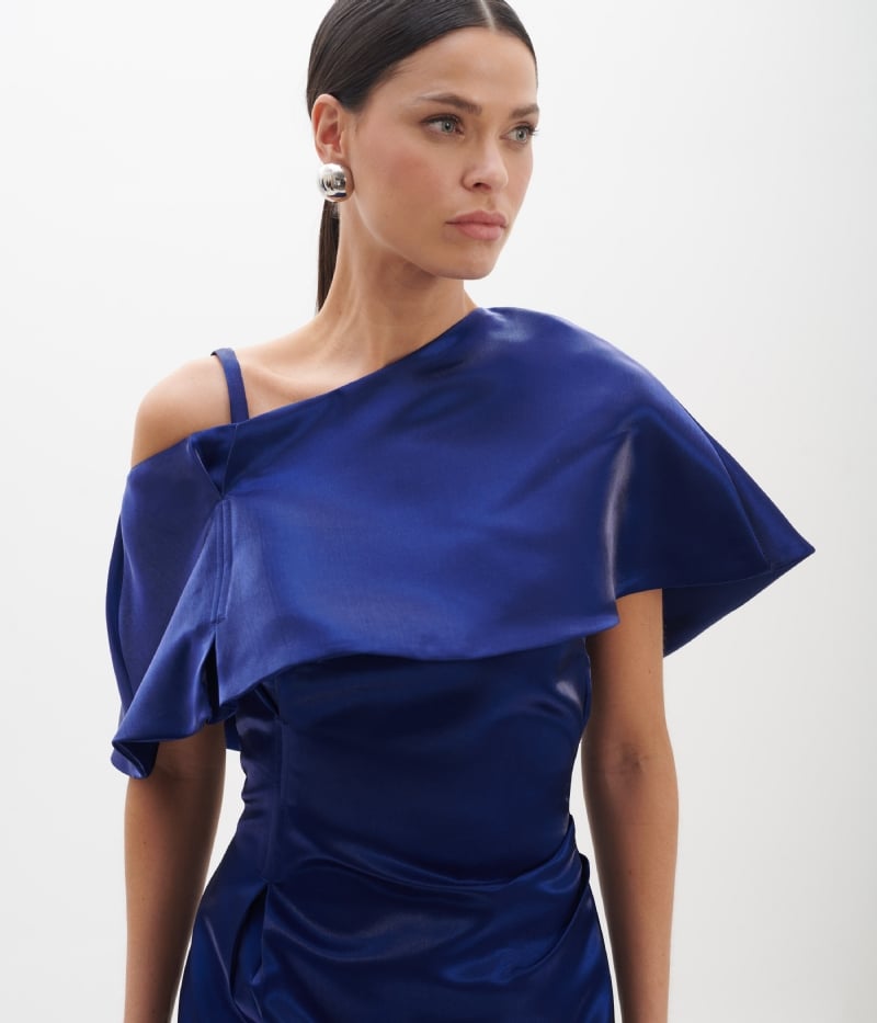 Vestido Longo em Zibeline Glow com Ombro Assimétrico 