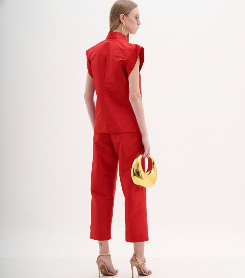 Calça Cropped em Shantung Vermelha de Alfaiataria