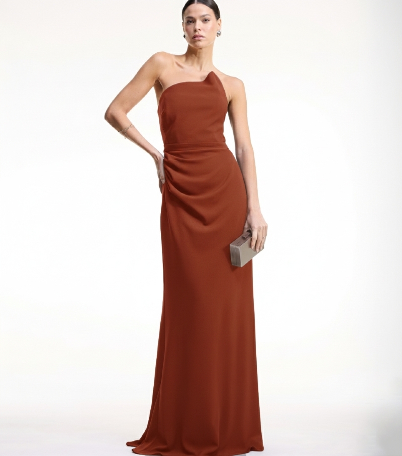 Vestido de festa decote assimétrico