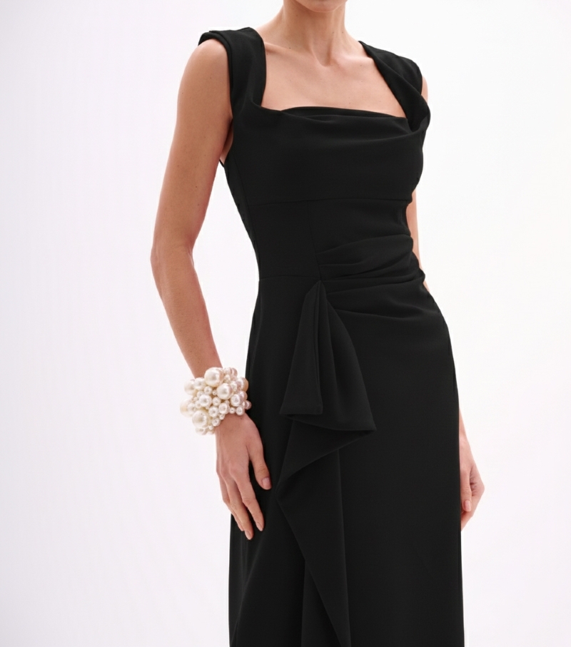 Vestido midi em crepe de malha com drapeado lateral