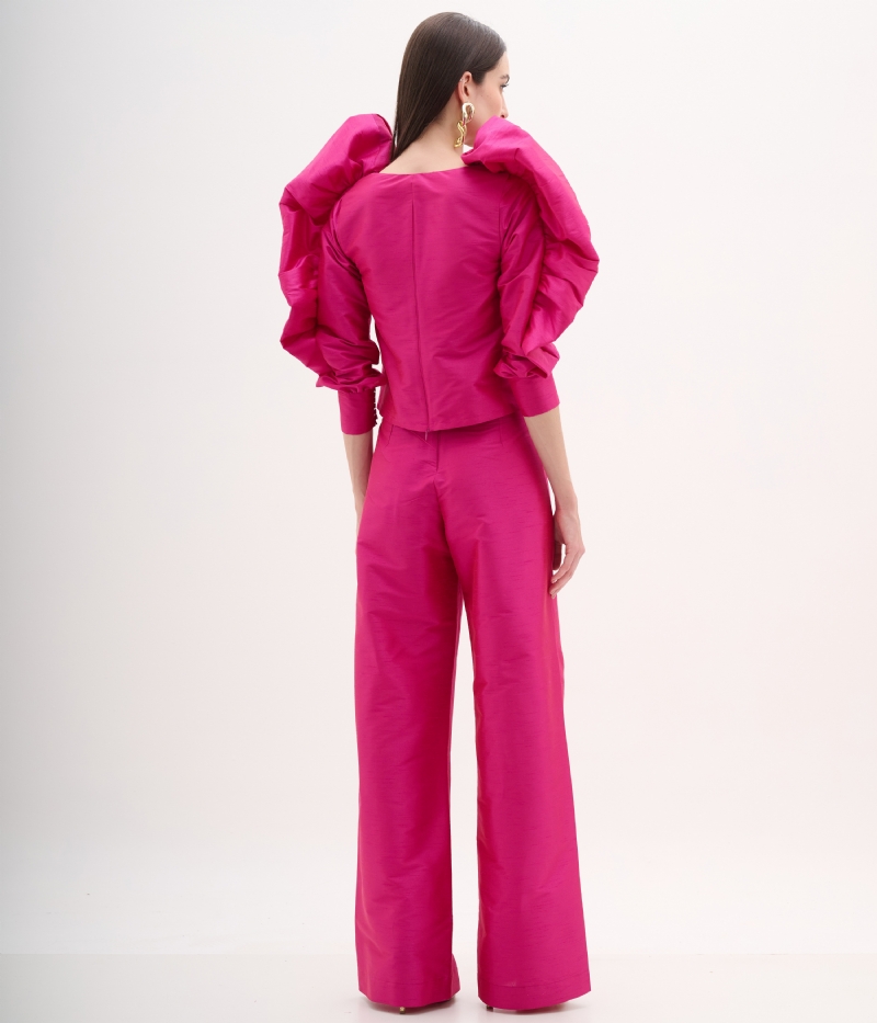 Calça de festa rosa pink de alfaiataria com caimento reto