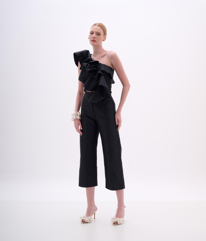 BLUSA EM SHANTUNG PRETA