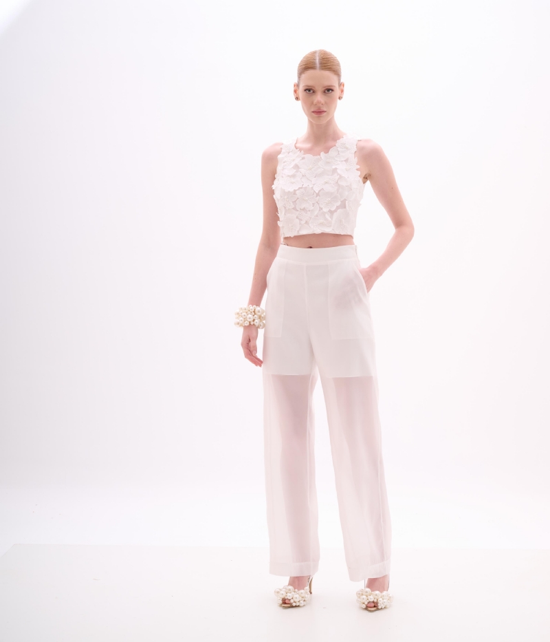 CROPPED EM ORGANZA OFF WHITE COM BORDADO EM PÉROLA