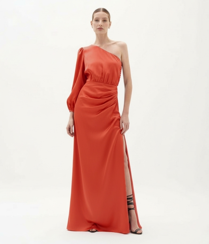 VESTIDO LONGO EM CETIM CORAL COM DRAPEADO ESTRATÉGICO