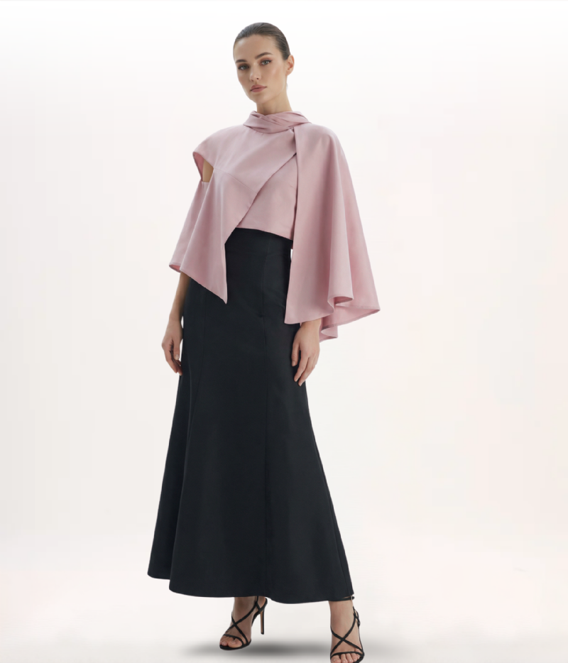 Blusa capa em tafetá rosé com recortes assimétricos