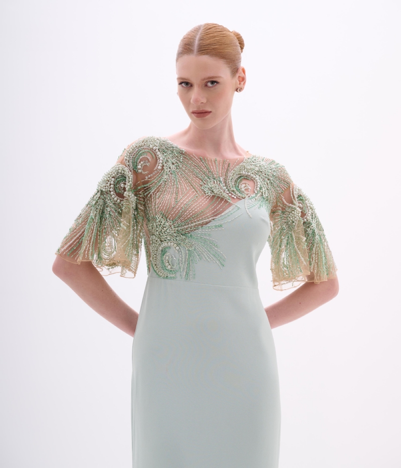 VESTIDO LONGO EM CREPE COM BUSTO ILLUSION BORDADO