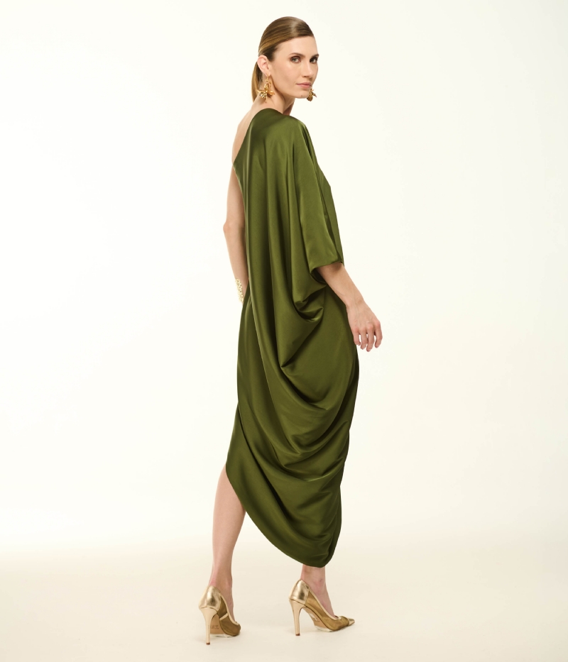 VESTIDO LONGO EM CETIM DE UM OMBRO SÓ