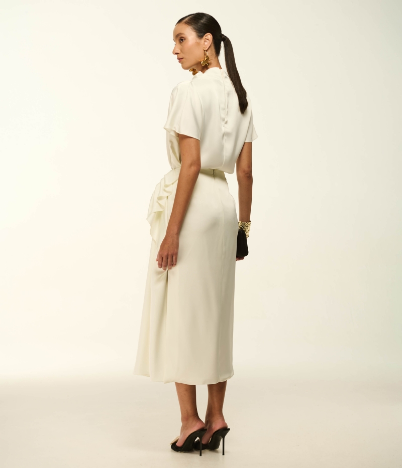 SAIA MIDI EM CETIM COM DETALHE DEGAGÊ