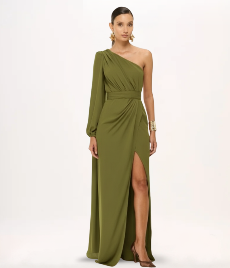 VESTIDO LONGO ASSIMÉTRICO EM CREPE FLUIDO COM FENDA