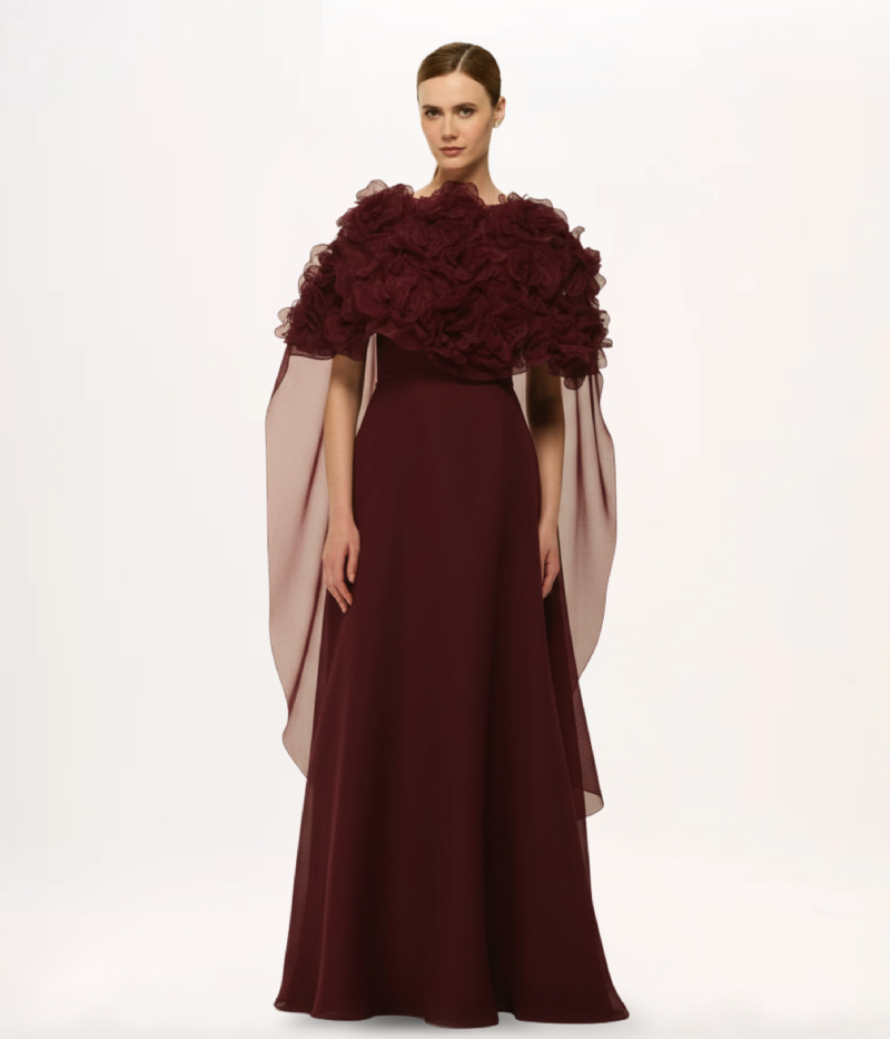 CONJUNTO DE VESTIDO TOMARA QUE CAIA E CAPA MULLET COM FLORES EM ORGANZA