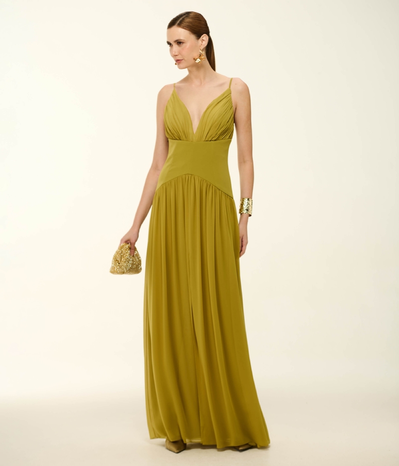 VESTIDO LONGO EM CHIFFON COM DECOTE V E SAIA FLUIDA COM FENDA