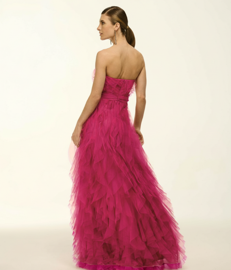 VESTIDO LONGO EM TULE COM LÂMINAS A FIO EM JABOUR E BUSTO ESTRUTURADO