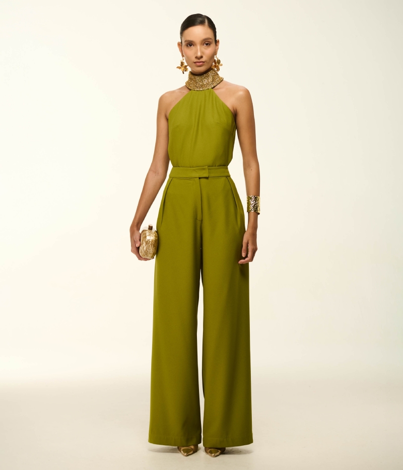 BLUSA EM CREPE COM GOLA HALTER BORDADA