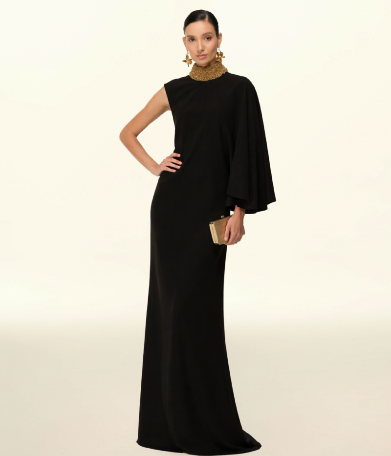 VESTIDO LONGO COM GOLA ALTA BORDADA E MANGA CAPA