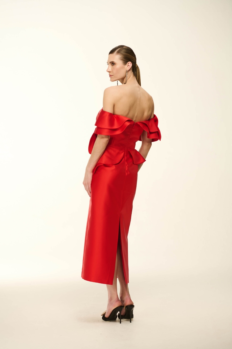 VESTIDO OFF-THE-SHOULDER EM ZIBELINE COM APLIQUES FLORAIS ESCULTURAIS