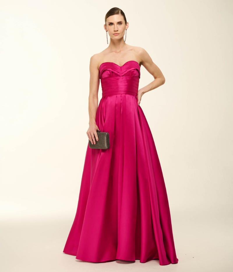 VESTIDO LONGO EM ZIBELINE COM BUSTO ESTRUTURADO E SAIA DE VOLUME ARQUITETÔNICO