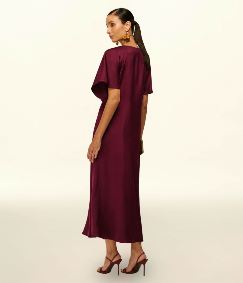 VESTIDO MIDI EM CETIM COM DECOTE V E CINTURA ESTRUTURADA