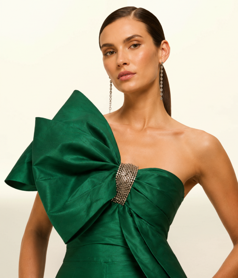 BLUSA TOMARA QUE CAIA EM SHANTUNG COM LAÇO ESCULTURAL