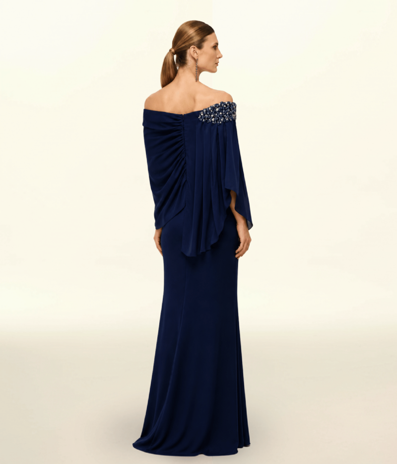 VESTIDO TOMARA QUE CAIA EM CREPE FLUIDO COM OMBRO BORDADO