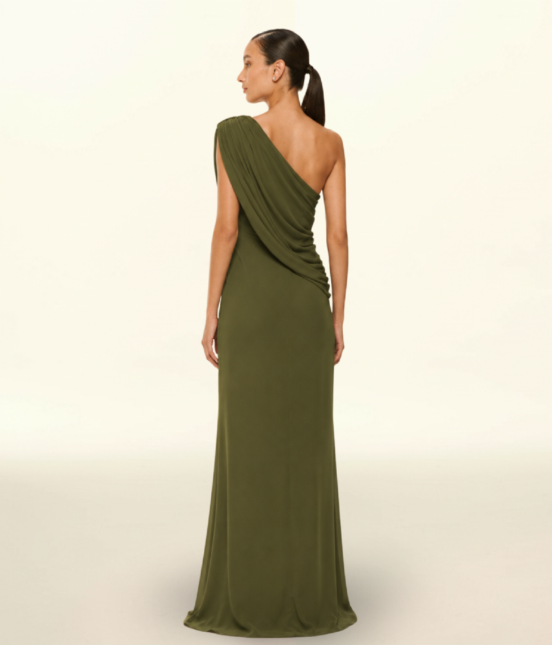 VESTIDO EM CREPE FLUIDO COM CAIMENTO ELEGANTE