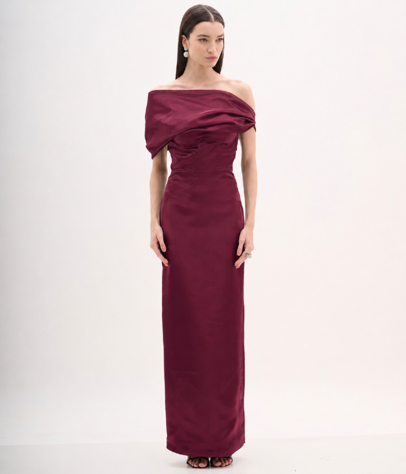 Vestido de festa longo Vino com decote ombro a ombro