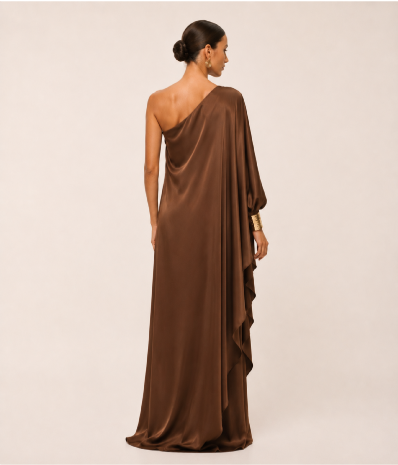 VESTIDO MIDI EM CETIM COM PUNHO BRACELETE EXCLUSIVO