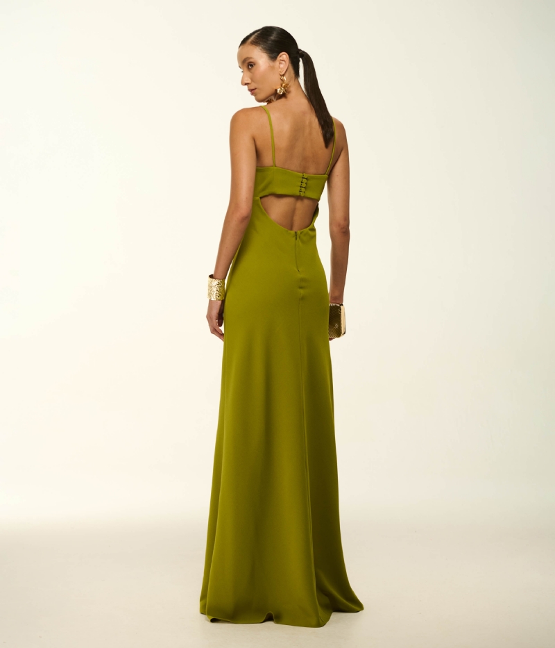 VESTIDO LONGO EM CREPE ESTRUTURADO COM DECOTE GEOMÉTRICO