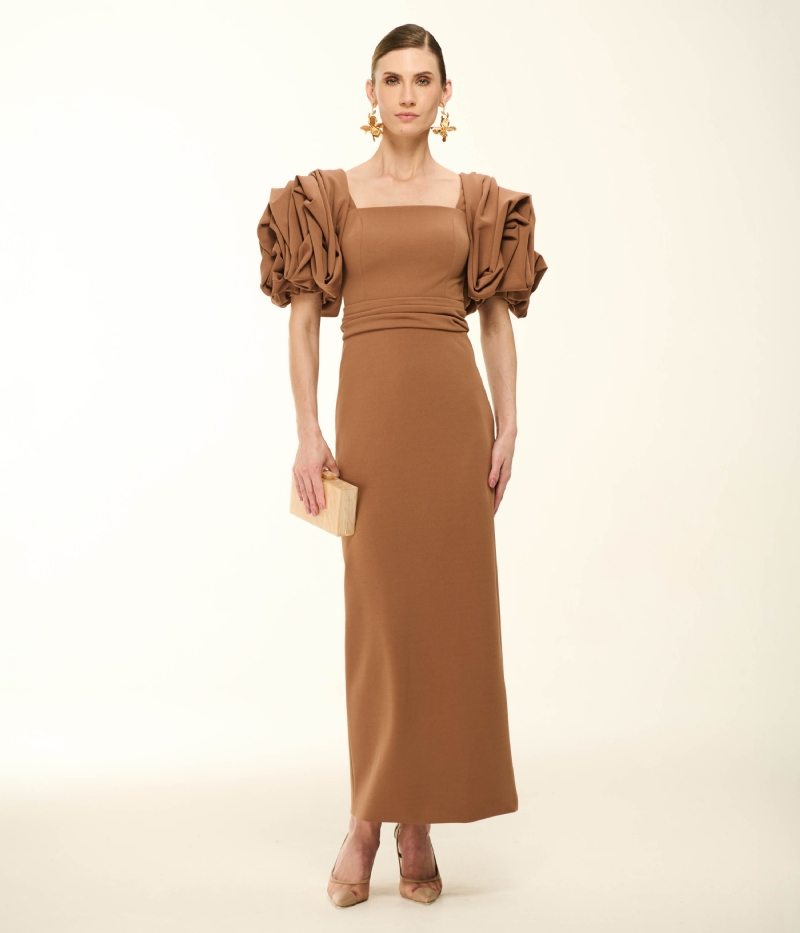VESTIDO MIDI COM MANGAS ESCULTURAIS