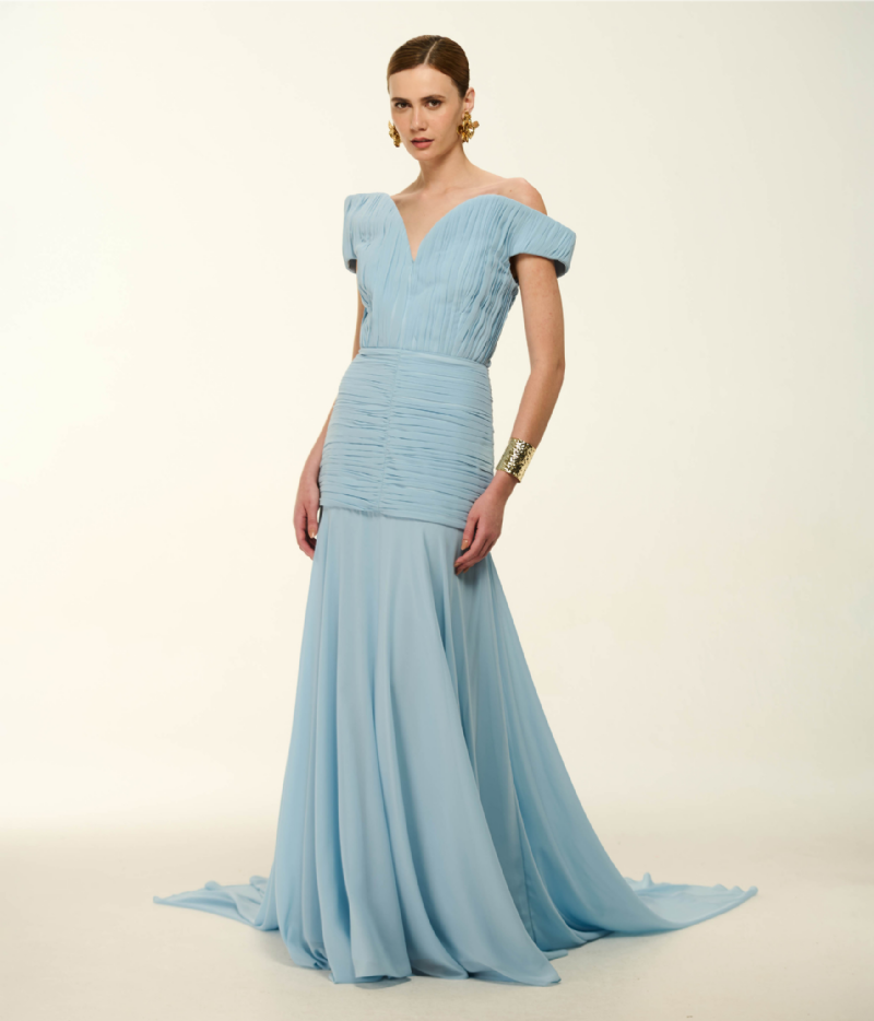 VESTIDO LONGO PLISSADO EM CHIFFON COM SAIA SEREIA FLUIDA