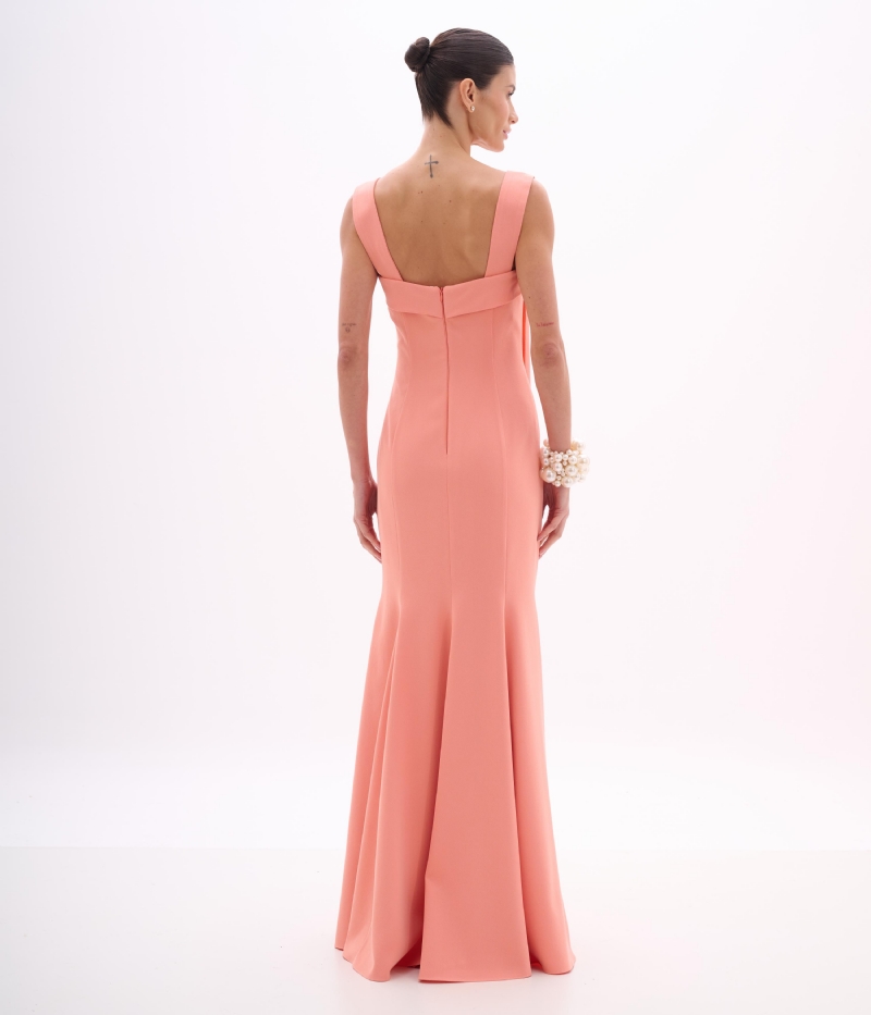 VESTIDO LONGO CREPE ESTRUTURADO DECOTE RETO COM FAIXA